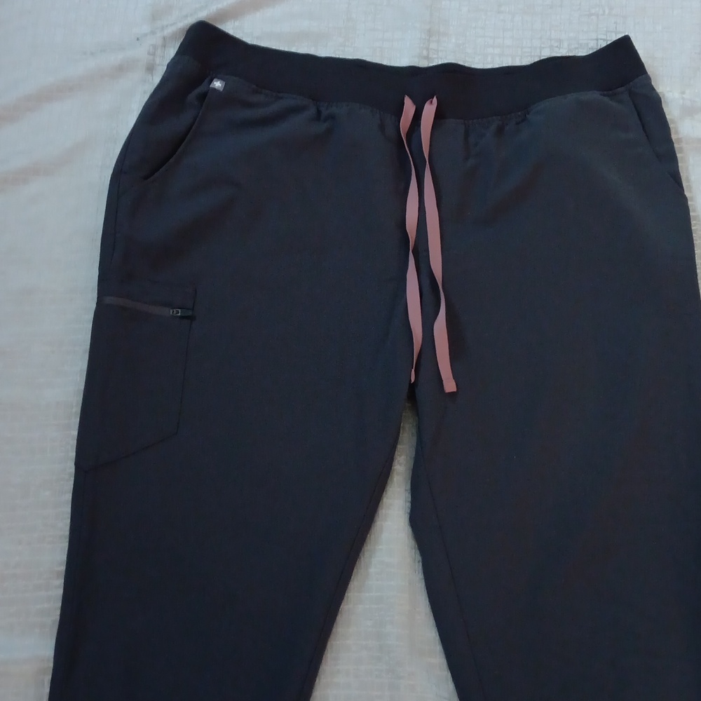 Pants - Picture 2 of 4